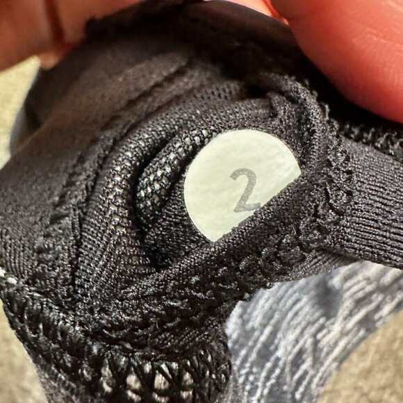 Lululemon Gray & Black Heathered Zipper Zip Front Sports Bra Women's Size 2 - Picture 3 of 3